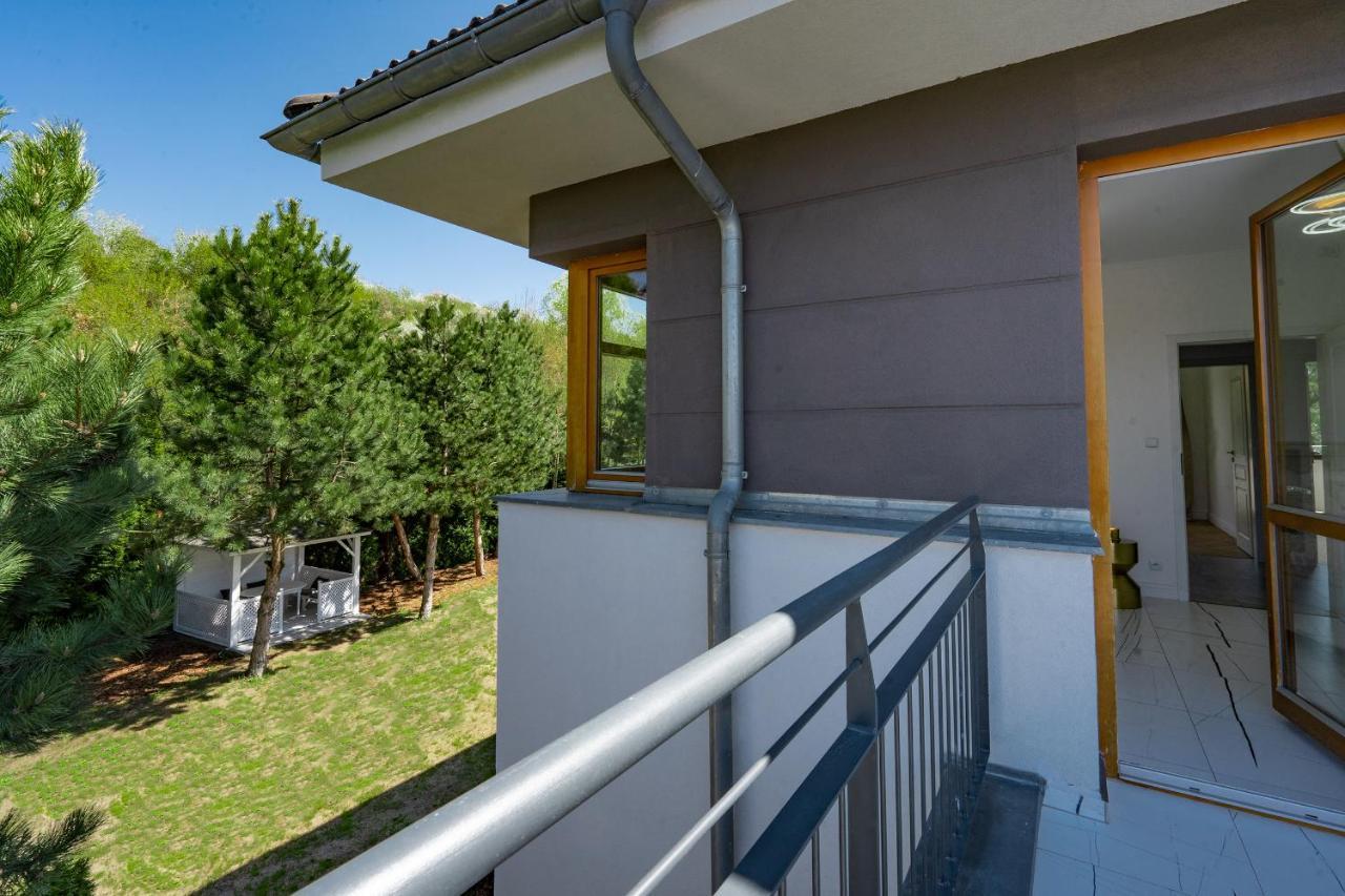 Serenity Prague Villa With Garden Jacuzzi מראה חיצוני תמונה