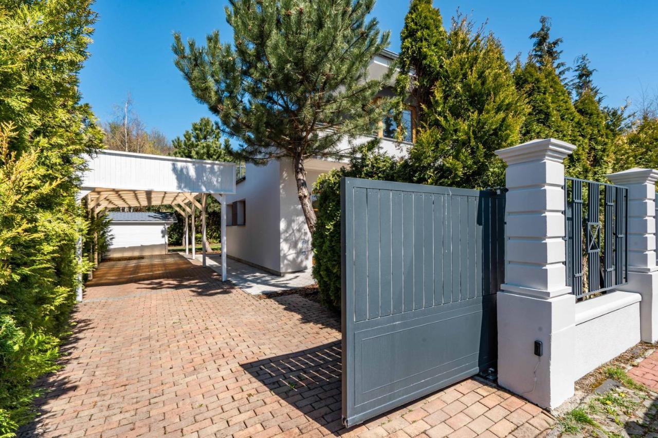 Serenity Prague Villa With Garden Jacuzzi מראה חיצוני תמונה